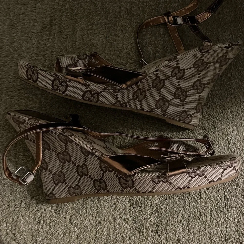 Gucci - Picture 4 of 4